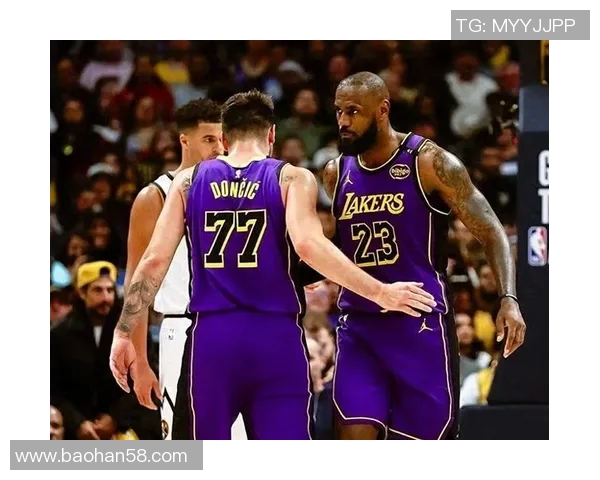 2012年湖人与快船的经典对决回顾与赛季精彩瞬间分析